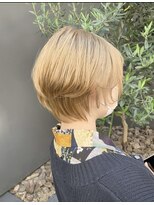 シャインヘア モカ 新宿(Shine hair mocha) 【新宿】ブロンドショート_ミニウルフテラコッタくすみブルー