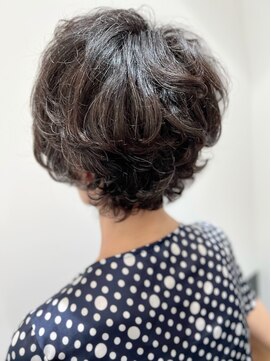 ラトリエコンタン(L´atelier Content) 【Lateliercontent MIHO】50代60代70代　ミセスショートパーマ