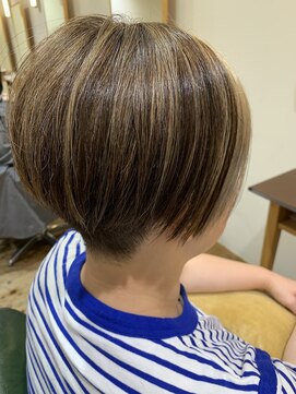 美容室 アイディー i-dee デザインカラーショートスタイル