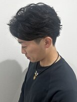 ヒュイル バイ ニアウ(Hwyl by Niau) メンズリバースアップバングパーマリバースパーマ刈り上げ