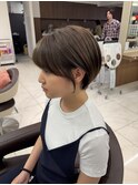 マッシュショート×くすみオリーブブラウン