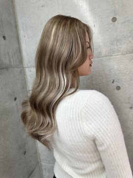 ロンドルピナス 小倉(Lond Lupinus) ミディアムヘア暗めカラー/デザインカラー/フェイスフレーミング