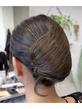 ダウン夜会まき