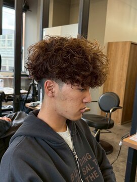 リッチブランドアンドコー(Rich Brand&Co) スパイキーショート　フェード　スペインカール　ルーズパーマ