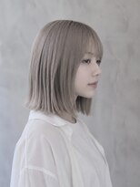ソッカ(socca)&nbsp;切りっぱなしミディアムボブ