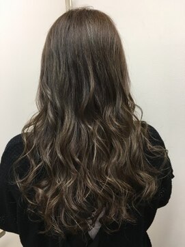 エム インターナショナル 白岡 キュート(EMU international CUTE) オフィスヘア*ハイライトグレージュカラー★白岡