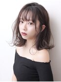ミディアム×ダークグレージュ