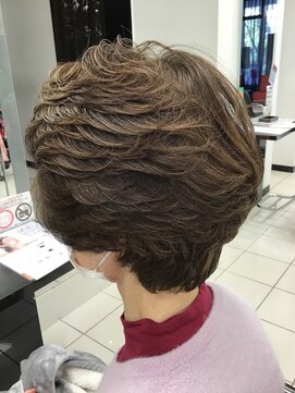 ハンズクルー (Hands Crew) ショートパーマ