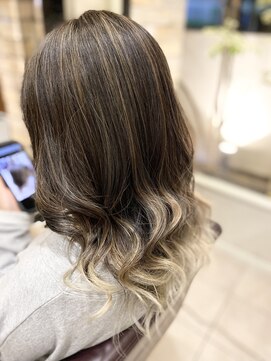 ディア(Dear) バレイヤージュ