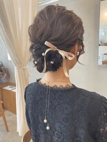 マロウ(mallow) 《花屋併設》お呼ばれアップヘア編み込みゆるふわ