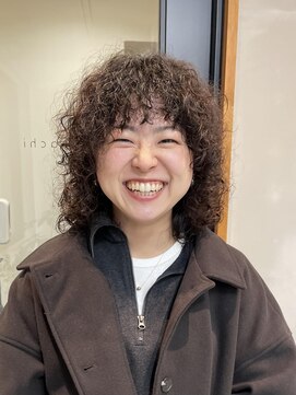 ナループロア ハチ(Nalu pu loa hachi) ハードパーマ/くるくるパーマ/強めパーマ/ドライパーマ