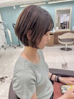 アッシュ 下北沢店(Ash) イヤリングカラーのショートボブ