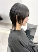 黒髪中性ウルフ