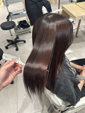 ジーナ 京都河原町(Zina) 美髪ストレート