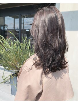 ニキータ(Nikiita) 地毛風透明感カラー