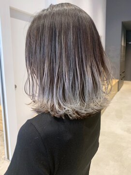 アルバム 銀座(ALBUM GINZA) ハイグラグレー_スリークボブ厚めバングローライト_ba286823