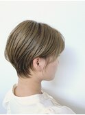 クビレのある丸みショートヘア