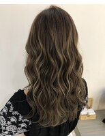ユーフォリア 新宿通り(Euphoria) ◆ハイライトカラー/シアーカラー/ミディ/カール【ハイライト】