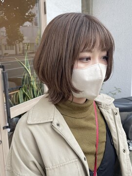 シームリー 千田町店(Seemly) 黄色すぎないbeige/エギョモリ/フェイスフレーミング