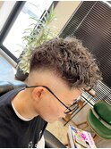 スキンフェード濡れパーマ