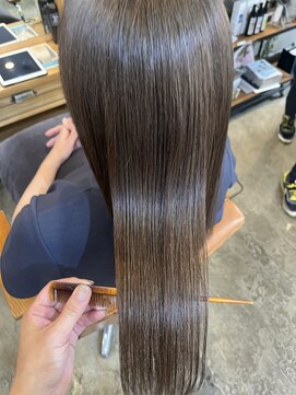 スアバイキキ(SuA by kiki.) レイヤーボブ/外ハネボブ/大人ショート/ニュアンスカラー[千葉〕