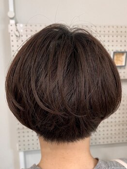 アーペ(APE)の写真/一人一人の骨格に合わせた似合わせカット、お任せください！大人ショート/ショートカット