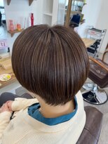 ファイン 三笠店(Fine)&nbsp;白髪ぼかしハイライトベージュカラーショートボブ