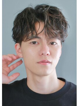 アドール(ADOR) グラスハートパーマ×シャドウパーマ×微分け×佐藤健