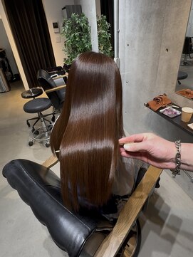 エクラス(ECLAS) 美髪矯正/髪質改善/トリートメント/縮毛矯正/ロングヘア/癖毛