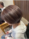 白髪ぼかしハイライト/ショートカット/30代/40代