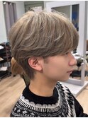 前髪イメチェンピンクベージュクールショートレイヤーカット
