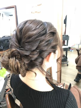 ロカット サロン(Roquat Salon) くるりんぱ大人アップアレンジ【ヘアアレンジ　立川/立川南口】