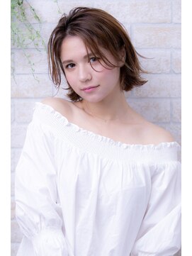 ヘアーアートシフォン 川口東口店(hair art chiffon) 耳かけ&ウェーブパーマでフォギーベージュのイメチェンボブ