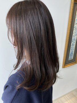 アトレバイクリッパー(Attrait by Clipper) ロングヘア×ディープアメジスト