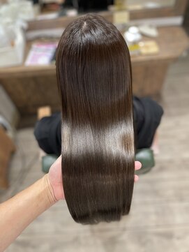 アトリエ シュシュ(atelier chou chou) さらつや絹髪ストレート【髪質改善/縮毛矯正/新宿髪質改善】