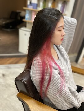 ケイズ Ksスタイル インナーカラーのサラ艶ロングスタイル