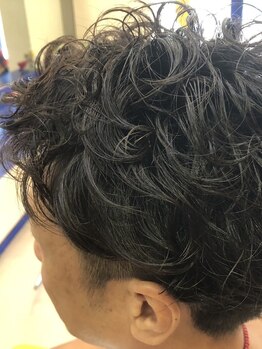 パッツィ(Patsy)の写真/【カット+パーマ6,500円~】「気軽に来てほしい」という想いから、お手頃価格×高技術をご提供◎