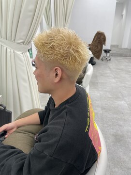 ウィル バイ ブラウン(Vir by Brown) スパイキーショート/メンズカット/ハイトーンメンズ/藤沢美容室