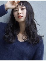 ホヌア(hoNua.)&nbsp;ゆる巻きボブ ロング オン眉 アッシュカラー 20代30代