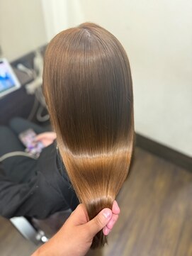 グラス 春吉1号店(glass) カット+カラー+ミネコラ水素トリートメントPremium