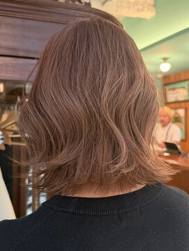 スリー(three) パールベージュ×大人ボブ