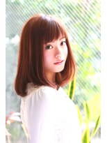 ヘアサロン トラヴィス(hair salon Travis)&nbsp;軽さのあるワンレングスにバレイヤージュ。眉上の前髪。