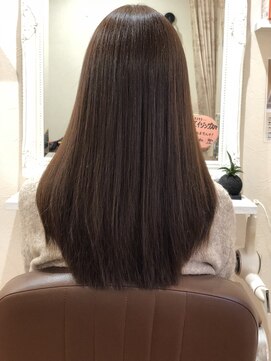 アウラ(AULA) 美髪ストレート