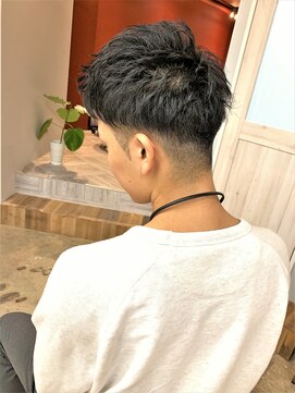 ショートオンリーサロントス(short only salon TOSS) 刈上げスパイキーショート