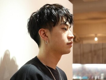 モス(moth)の写真/仕事・プライベートON/OFFキマるStyleに。丁寧で再現性抜群の技術が自慢。炭酸泉で頭皮から清潔感UP