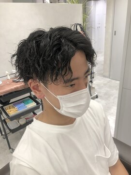 キートス(Kiitos) 秋冬スタイルセンターパート×ツイスパ