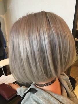 ラビス 浦和(Lovis) デザインカラー/レイヤーカット/ウェットヘア/夏のヘアアレンジ