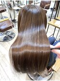 ◇美髪になれる髪質改善縮毛矯正　うねりとお別れ