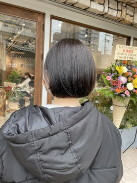 クルト バイ マルカ(KURT by MARUCA) 店長mayumi★切りっぱなしのミニボブ アッシュグレージュ/30代