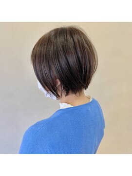 セム(sem) ショートボブ